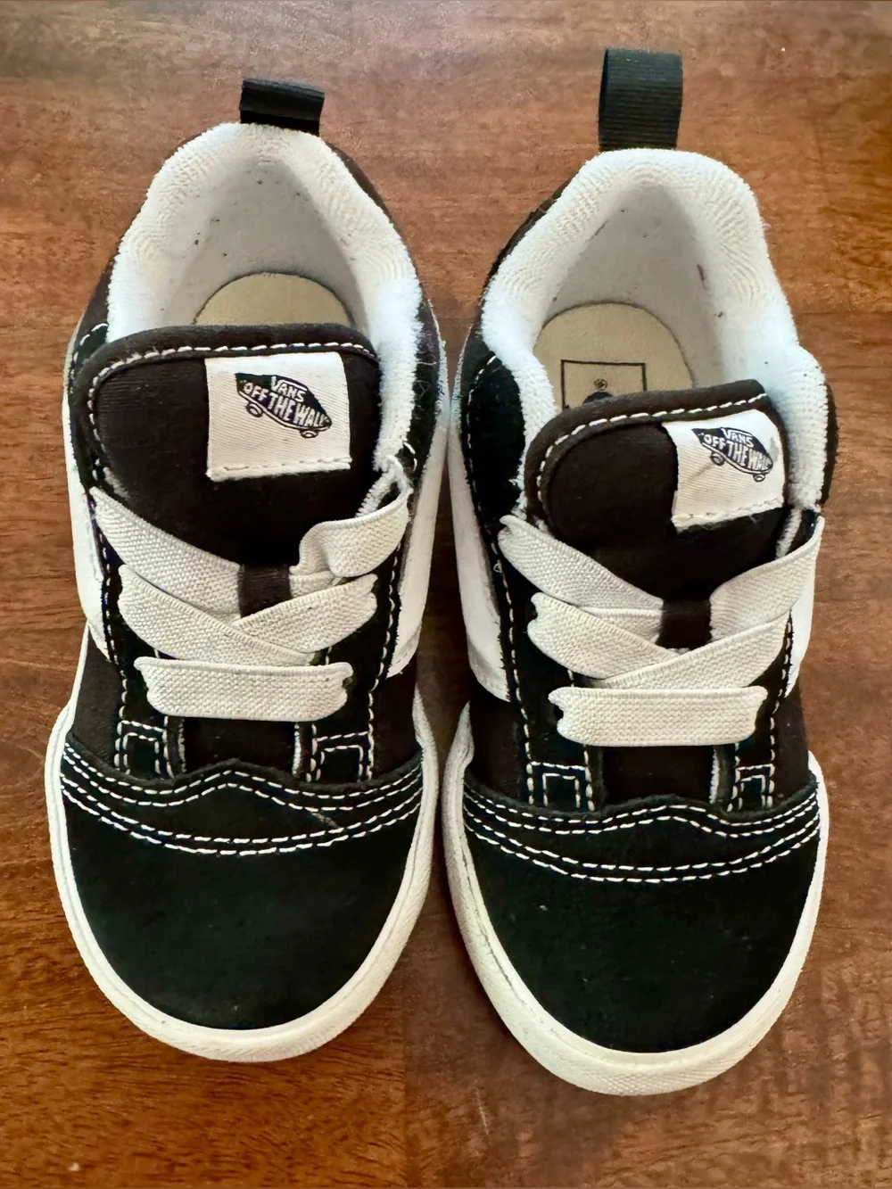 🖤🤍 Vans Old Skool Toddler Sneakers Size 9 Classic Skate Shoes 👟